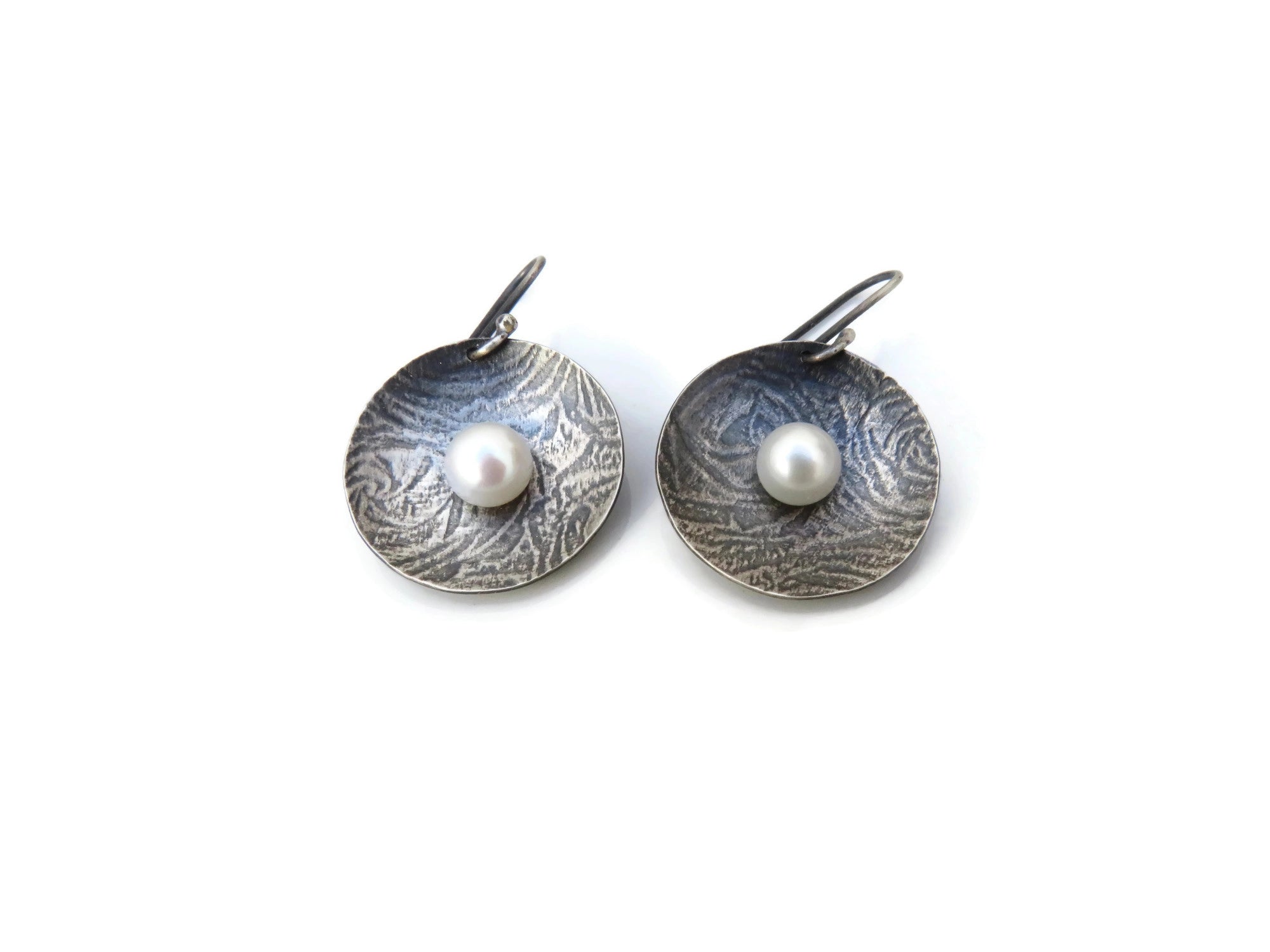 Pearl Silver Dangle Earrings with Embossed Pattern