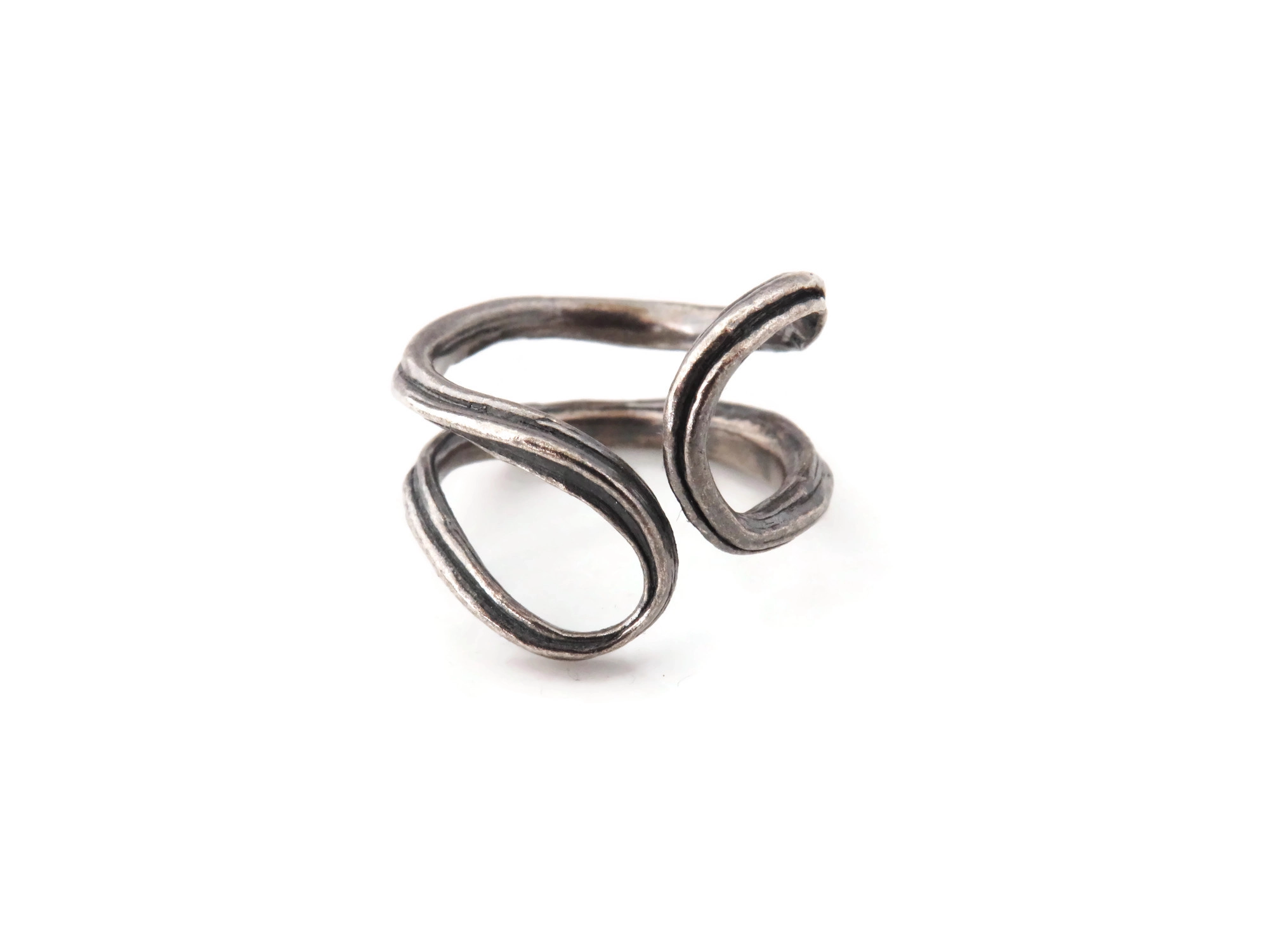 Adjustable Oxidized Silver Organic Ring
