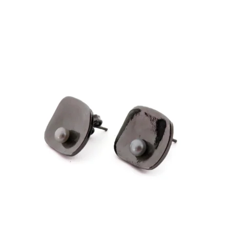 Black Ruthenium Pearl Stud Earrings