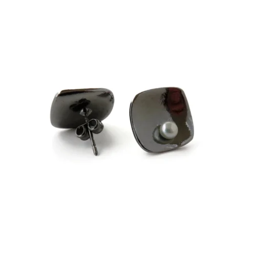 Black Ruthenium Pearl Stud Earrings
