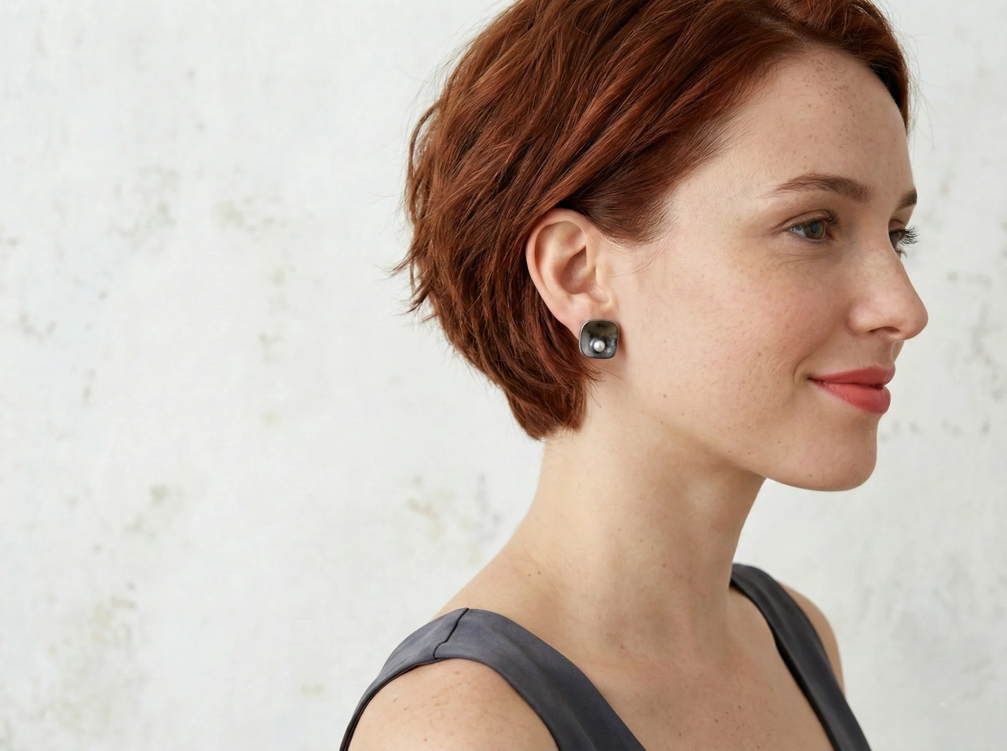 Black Ruthenium Pearl Stud Earrings