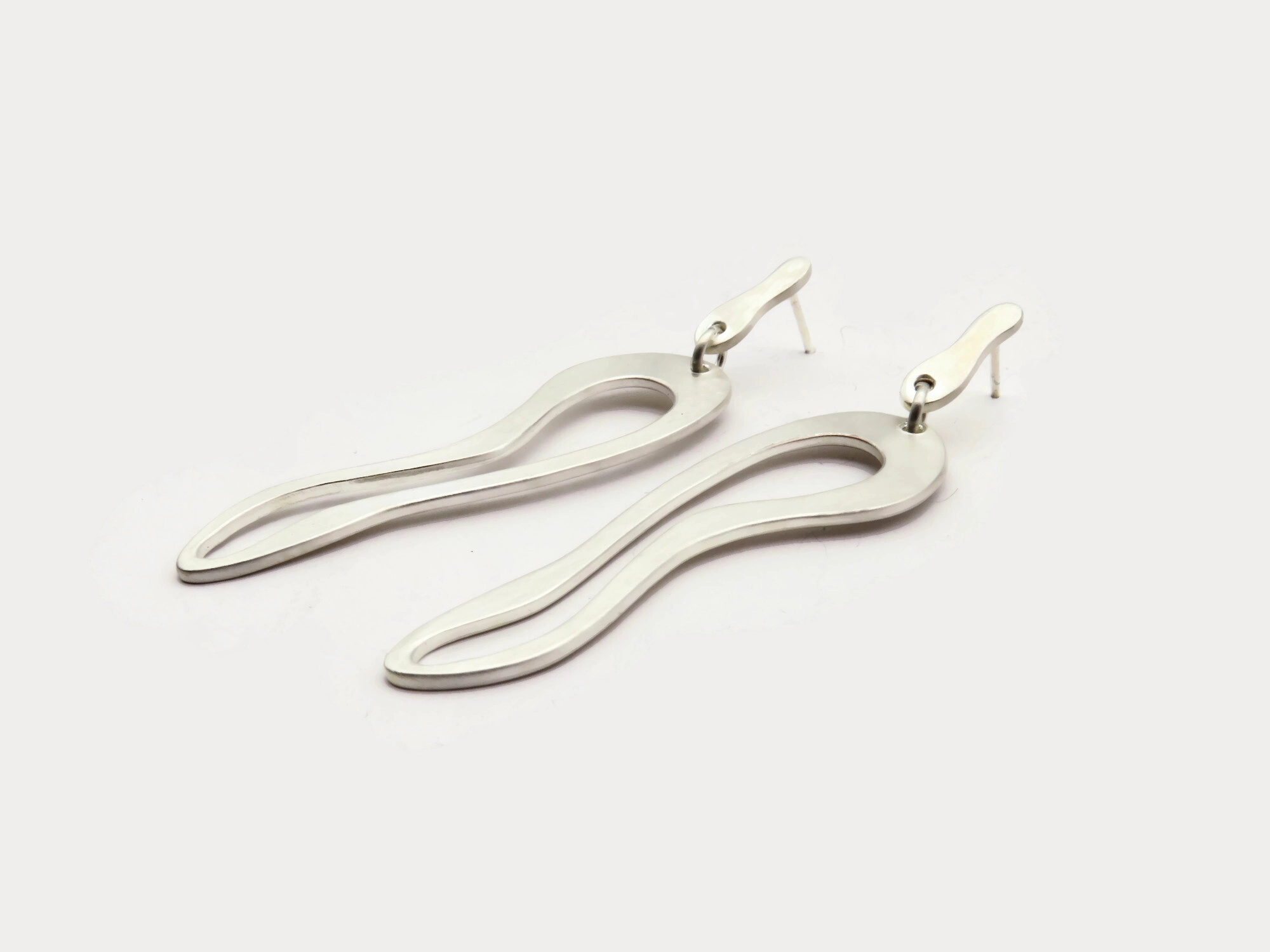 Organic Satin Silver Link Earrings – Aqua